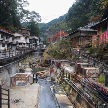 Yunomine Onsen (Kumano Kodo), View on the village and the hot springs