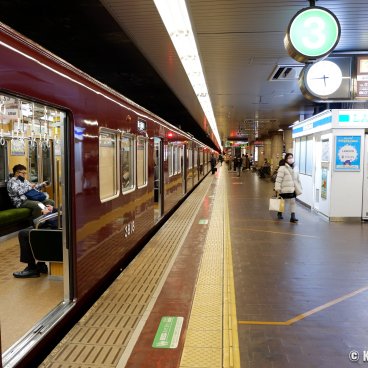 Kyoto-Kawaramachi station, Hankyu train bound for Osaka-Umeda waiting at the platform