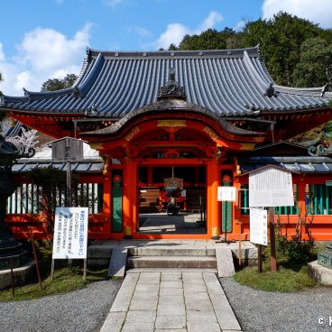 Bishamon-do (Kyoto), Honden main hall