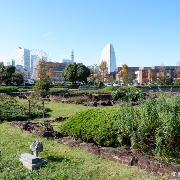 Akarenga Soko Warehouse (Yokohama), Ruins of the former maritime customs building in the park