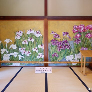 Katsushika (Tokyo), Iris paintings in Yamamoto-tei teahouse