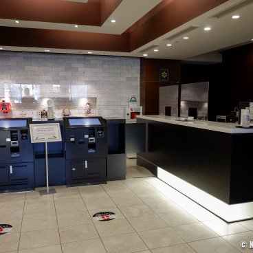 Hotel Keihan Asakusa (Tokyo), Lobby with automated reception machines