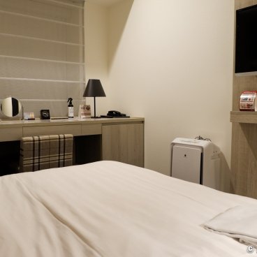 Mitsui Garden Hotel Hiroshima, Standard room with a Western-style double bed 2