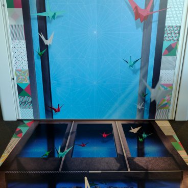 Hiroshima Orizuru Tower, Origami paper crane