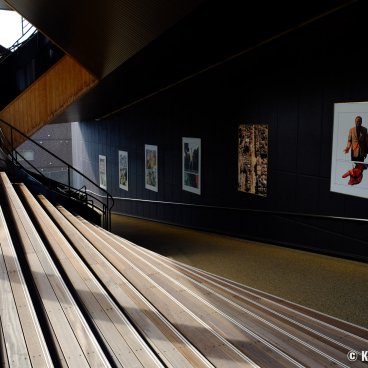 Hiroshima Orizuru Tower, Stairway and slope