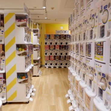 Namco Akihabara (Tokyo), 4F floor for Gashapon capsule toys