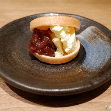 Otaru Masazushi Ginza (Tokyo), Azuki (sweet red bean paste) based dessert 