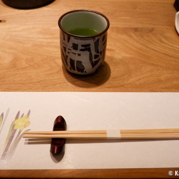 Otaru Masazushi Ginza (Tokyo), Table set for sushi tasting