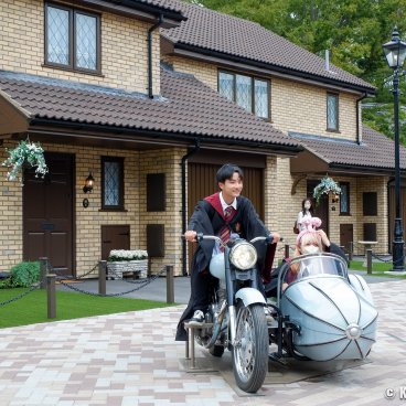 The Making of Harry Potter - Warner Bros. Studio Tour Tokyo, 4 Privet Drive and vehicle