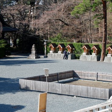 Morioka Hachiman-gu, View on the grounds and the Junishi-jinja pavilions