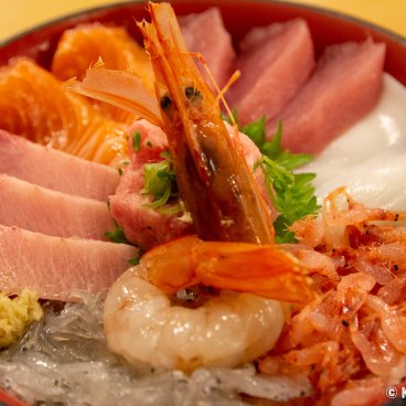 Numazu (Izu Peninsula), Raw fish donburi Kaisendon