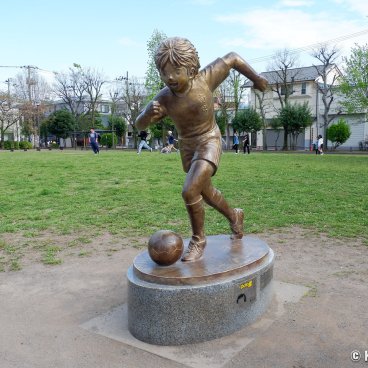 Captain Tsubasa Pilgrimage (Katsushika, Tokyo), Life-size statue of Taro Misaki