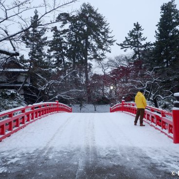 Hirosaki (Aomori), Sugi-no-Ohashi bridge in the castle's park