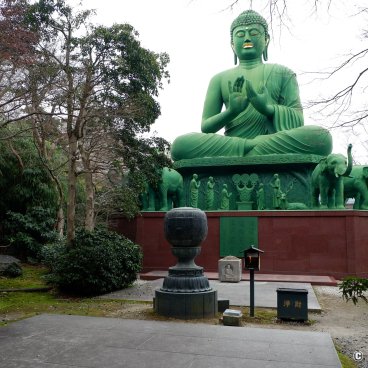 Togan-ji (Nagoya), Front view of Nagoya Daibutsu Great Buddha Statue 2