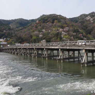 Togetsukyo (Kyoto), The bridge during sakura season in early April