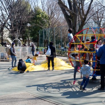 Hanegi Park (Setagaya, Tokyo), Outdoor children playground