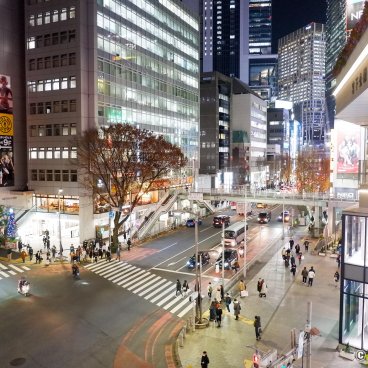 Miyashita Park (Tokyo), View on the complex from the street in Shibuya at night