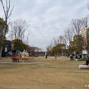 Hisaya Odori (Nagoya), Lawns in the northern side of the park