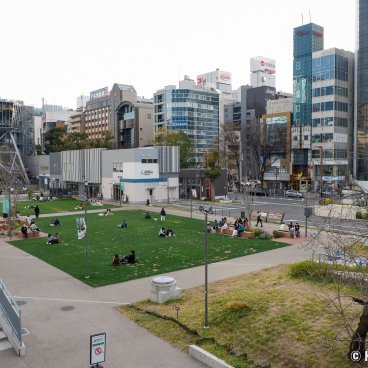 Hisaya Odori (Nagoya), Park at the foot of the Mirai Tower 3