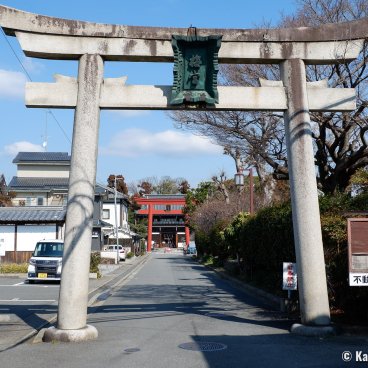 Umenomiya Taisha (Kyoto), Great torii gate at the entrance of the shrine