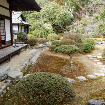 Zuishin-in (Kyoto), Japanese garden surrounded by pavilions 2