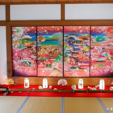 Zuishin-in (Kyoto), Artwork Gokusaishiki Umeiro Komachi ezu on pannels by Daruma Shoten