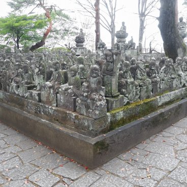 Kita-in (Kawagoe), Gohyaku Rakan statues in the temple's grounds 2