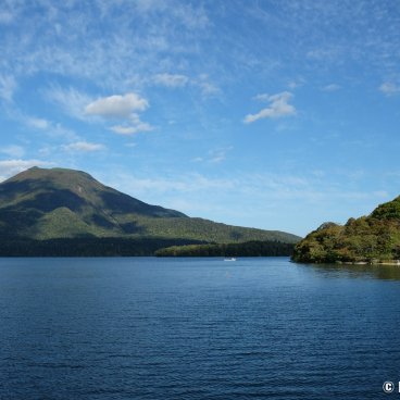 Akan-Mashu National Park (Hokkaido), Cruise on Lake Akan