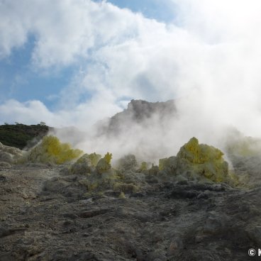 Akan-Mashu National Park (Hokkaido), Soufrière at the foot of Iozan Volcano