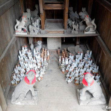 Kawagoe Hikawa-jinja, Inari secondary pavilion on the shrine's grounds