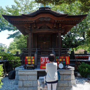 Naritasan Fukagawa Fudo-do (Tokyo), Small Inari shrine