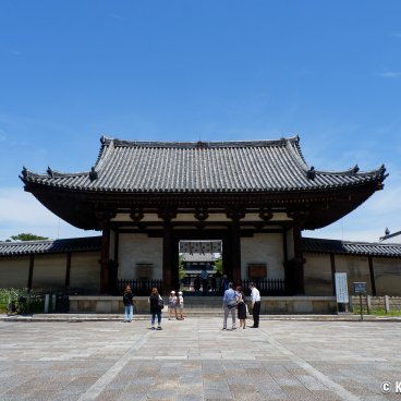 Horyu-ji (Ikaruga), Nandaimon great main gate