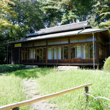 Meiji Jingu Gyoen (Tokyo), Kaku-un-tei teahouse 2