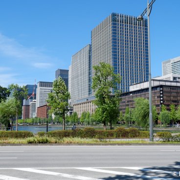 Hibiya (Tokyo), Moats of the Imperial Palace and Hibiya-dori's skyscrapers 3