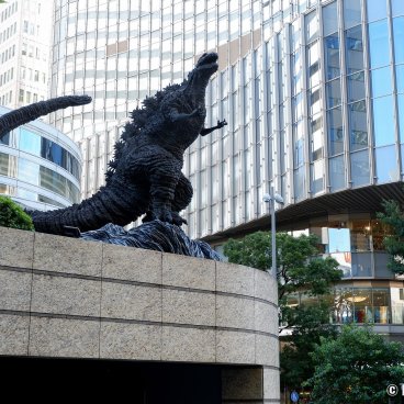 Hibiya (Tokyo), Godzilla statue in front of Hibiya Tokyo Midtown 2