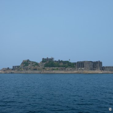 Gunkanjima (Nagasaki), Panoramic view of the island from the sea