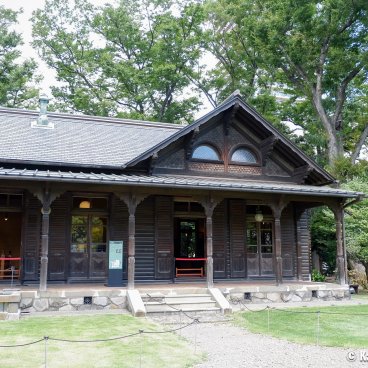 Kyu Iwasaki-tei Teien (Tokyo), Billiards Facility