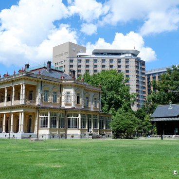 Kyu Iwasaki-tei Teien (Tokyo), Western-style house and Billiards Facility