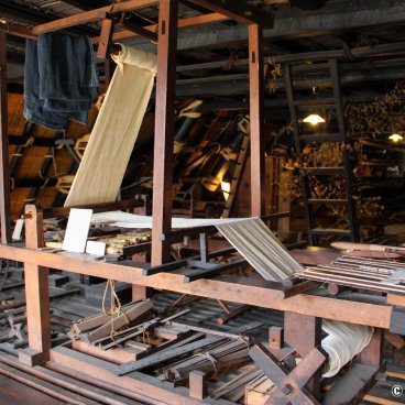 Nagase House (Shirakawa-go), Display of a traditional loom