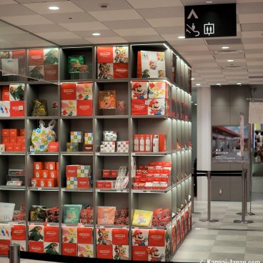 Nintendo Kyoto (Takashimaya), Display of licensed products