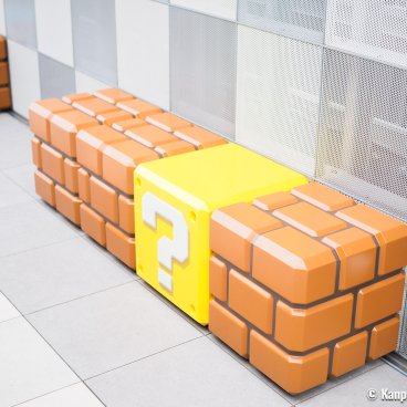 Nintendo Kyoto (Takashimaya), Life-size decors from Mario games on the roof top