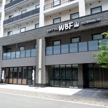 Hotel WBF Hommachi (Osaka), Front entrance of the hotel