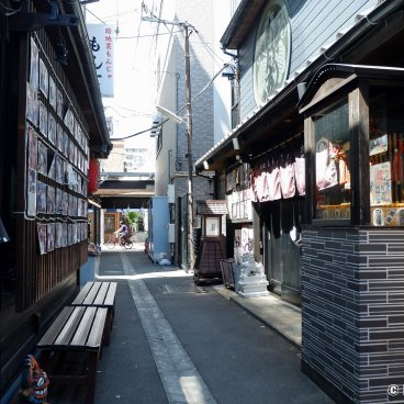 Tsukishima Monja Street (Tokyo), View on a side street 