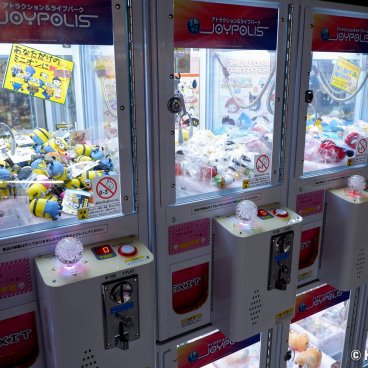 Tokyo Joypolis (Odaiba), UFO catcher claw machines