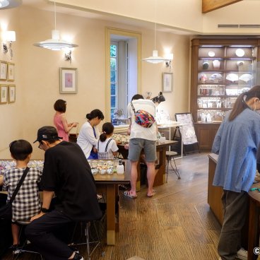 Hakone Crafthouse, Glass bead jewelry workshop