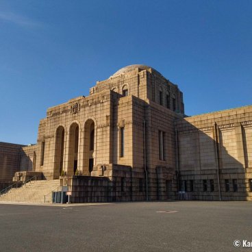 Meiji Jingu Gaien (Tokyo), Architecture of the Meiji Memorial Picture Gallery (Seitoku Memorial)