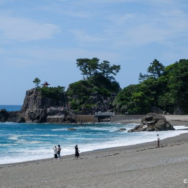 Katsurahama (Kochi), View of the crescent-shaped beach
