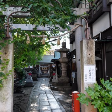 Shike-michi (Nagoya), Entrance to Sengen-jinja shrine