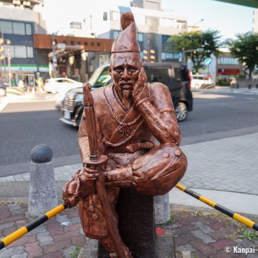 Shike-michi (Nagoya), Statue of Tokugawa Ieyasu near Endoji Shotengai