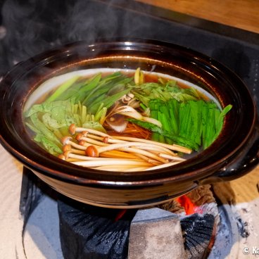 Kagurazaka Irori Yakiniku Gion (Tokyo), Sukishabu hotpot
